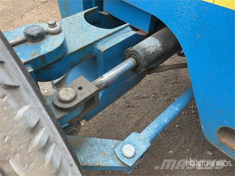 Genie Z45/25J 2WD Hybrid Articulating Boom Lift Articulated boom lifts