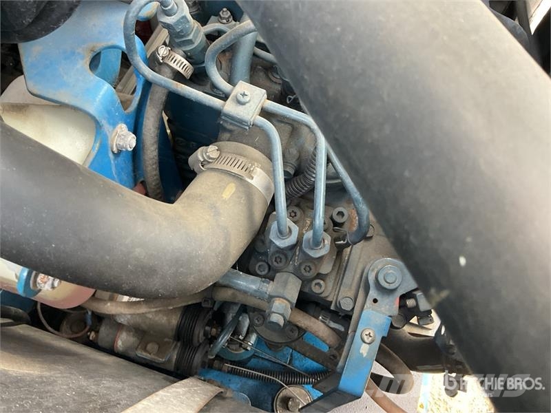 Genie Z45/25J 2WD Hybrid Articulating Boom Lift Articulated boom lifts