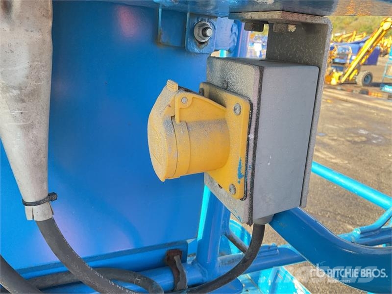 Genie Z45/25J 2WD Hybrid Articulating Boom Lift Bomlifte med knækarm