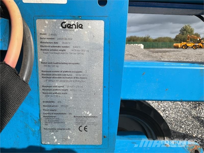 Genie Z4525J 4WD Diesel Articulating Boom Lift Karos emelők