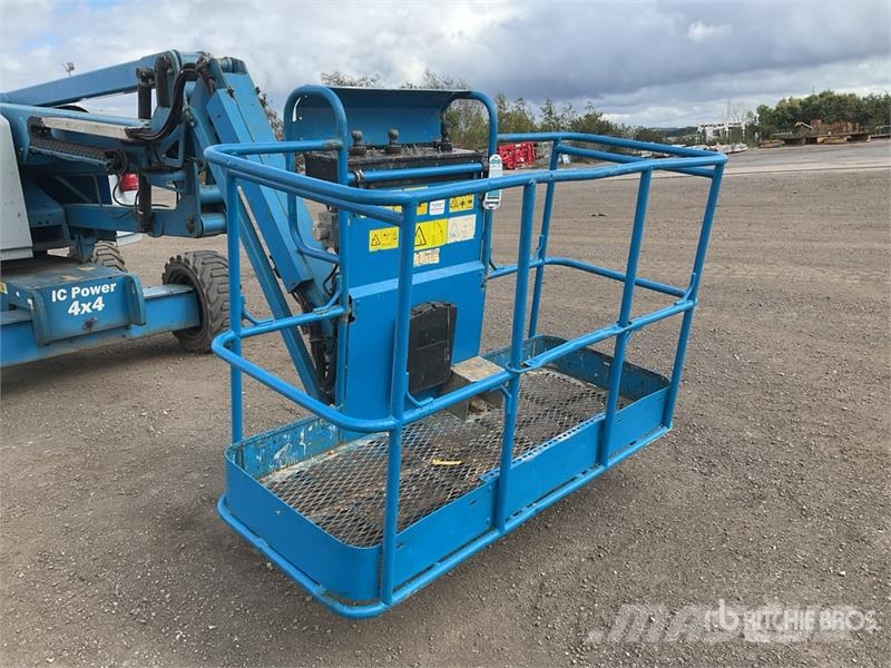 Genie Z4525J 4WD Diesel Articulating Boom Lift Gelenkteleskoparbeitsbühnen