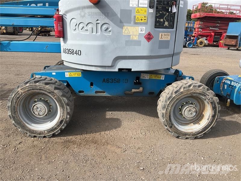 Genie Z4525J 4WD Diesel Articulating Boom Lift Gelenkteleskoparbeitsbühnen