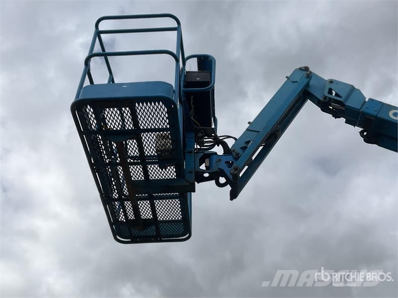Genie Z4525J 4WD Diesel Articulating Boom Lift Gelenkteleskoparbeitsbühnen