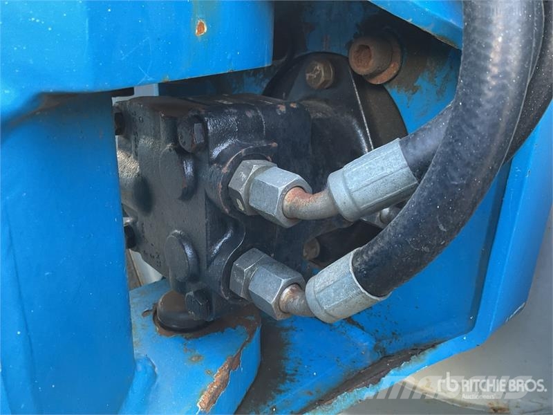 Genie Z4525J 4WD Diesel Articulating Boom Lift Karos emelők