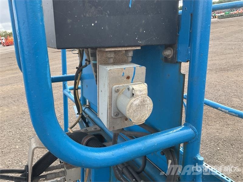 Genie Z4525J 4WD Diesel Articulating Boom Lift Gelenkteleskoparbeitsbühnen