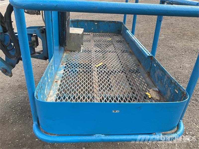Genie Z4525J 4WD Diesel Articulating Boom Lift Gelenkteleskoparbeitsbühnen