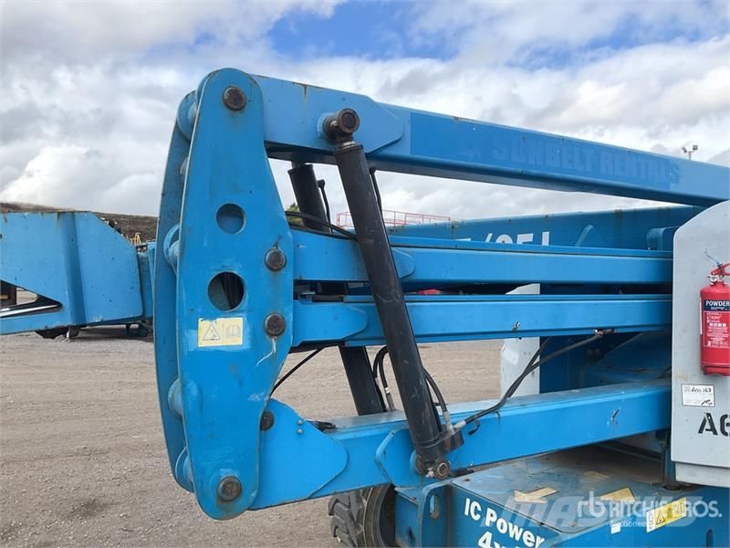 Genie Z4525J 4WD Diesel Articulating Boom Lift Gelenkteleskoparbeitsbühnen