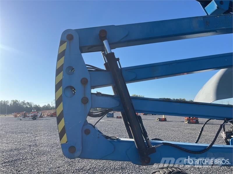 Genie Z51/30 4WD Diesel Articulating Boom Lift Knikarmhoogwerkers