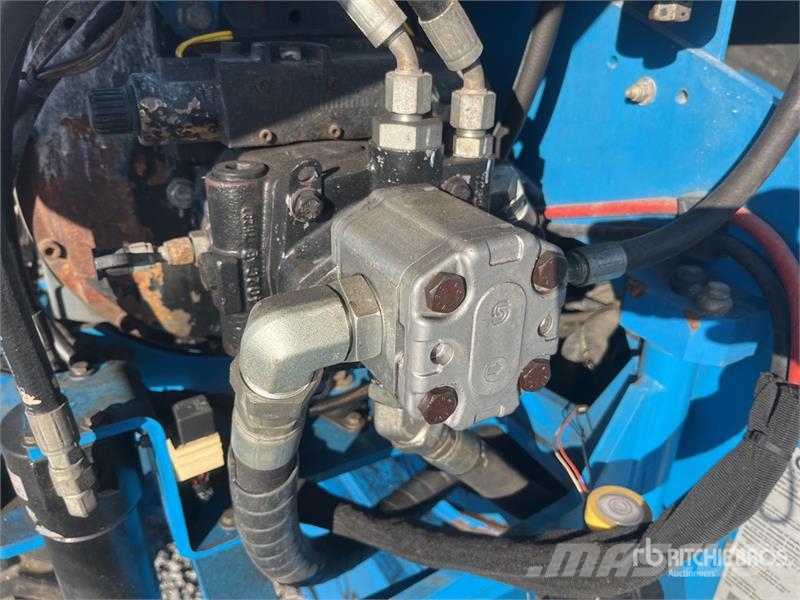 Genie Z51/30 4WD Diesel Articulating Boom Lift Knikarmhoogwerkers