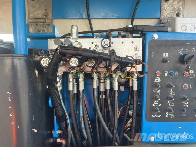 Genie Z51/30 4WD Diesel Articulating Boom Lift Knikarmhoogwerkers