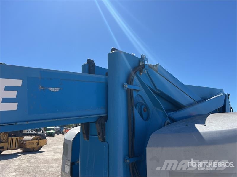 Genie Z60/37FE 4WD Hybrid Nacelle Articulee Articulating Bomliftar