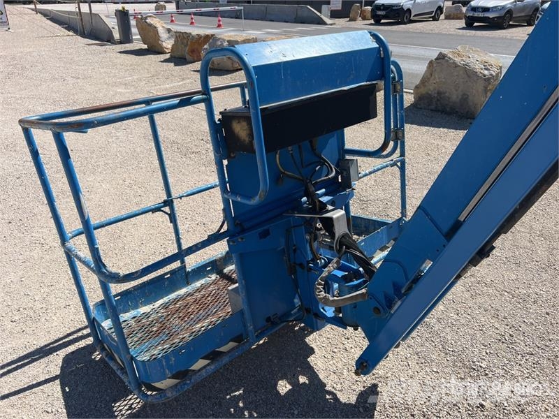 Genie Z60/37FE 4WD Hybrid Nacelle Articulee Articulating Bomliftar