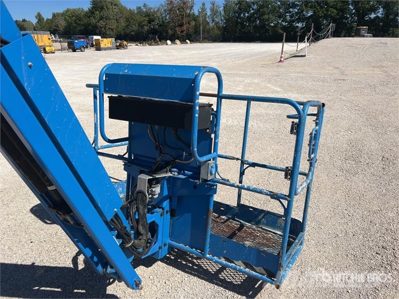 Genie Z60/37FE 4WD Hybrid Nacelle Articulee Articulating Bomliftar