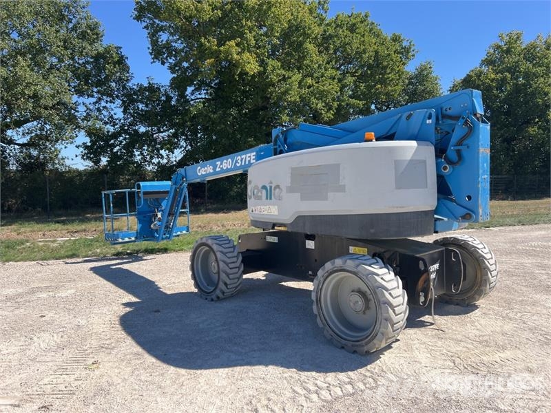 Genie Z60/37FE 4WD Hybrid Nacelle Articulee Articulating Bomliftar