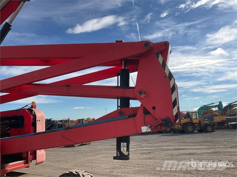Genie Z60 4WD Diesel Articulating Boom Lift Zglobne dvižne ploščadi