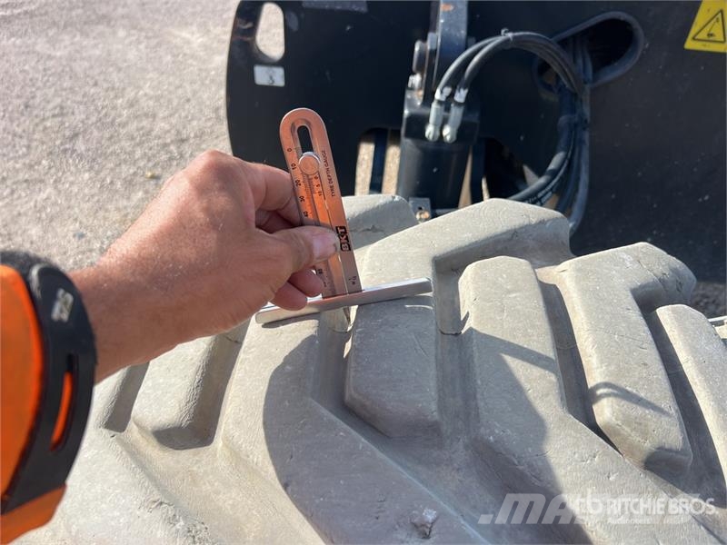 Genie Z62-40 4WD Diesel Nacelle Articulee Articulating B Strēles pacēlāji