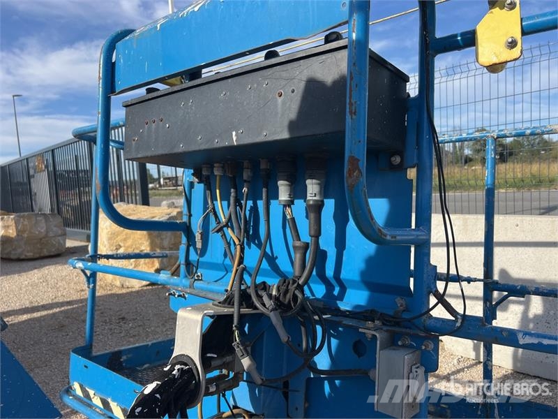 Genie Z62-40 4WD Diesel Nacelle Articulee Articulating B Strēles pacēlāji