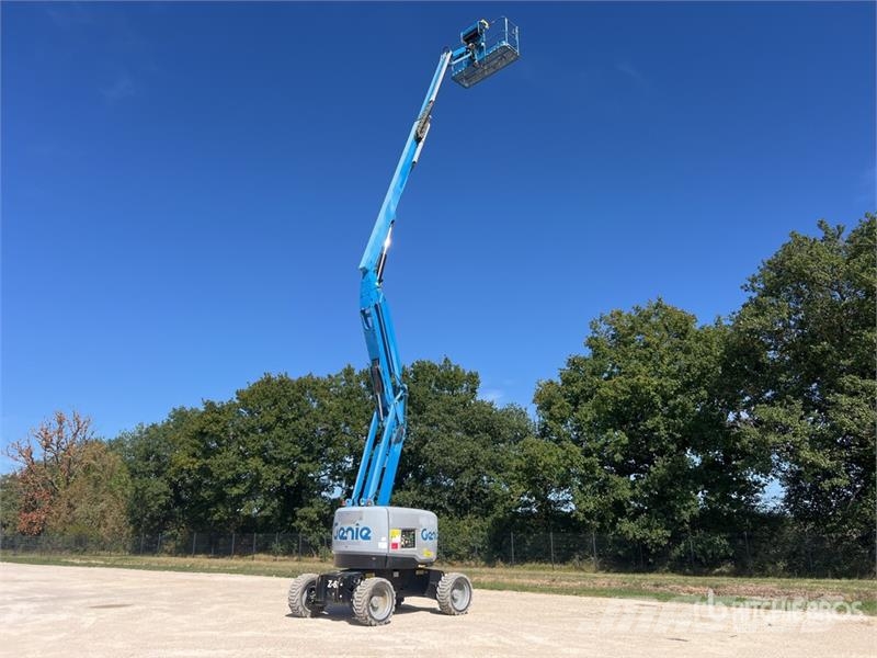 Genie Z62-40 4WD Diesel Nacelle Articulee Articulating B Strēles pacēlāji