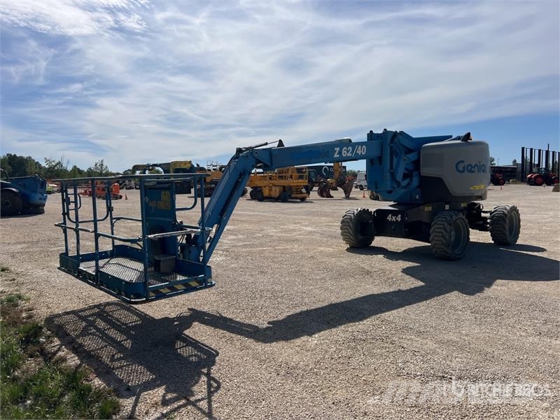 Genie Z62-40 4WD Diesel Nacelle Articulee Articulating B Strēles pacēlāji
