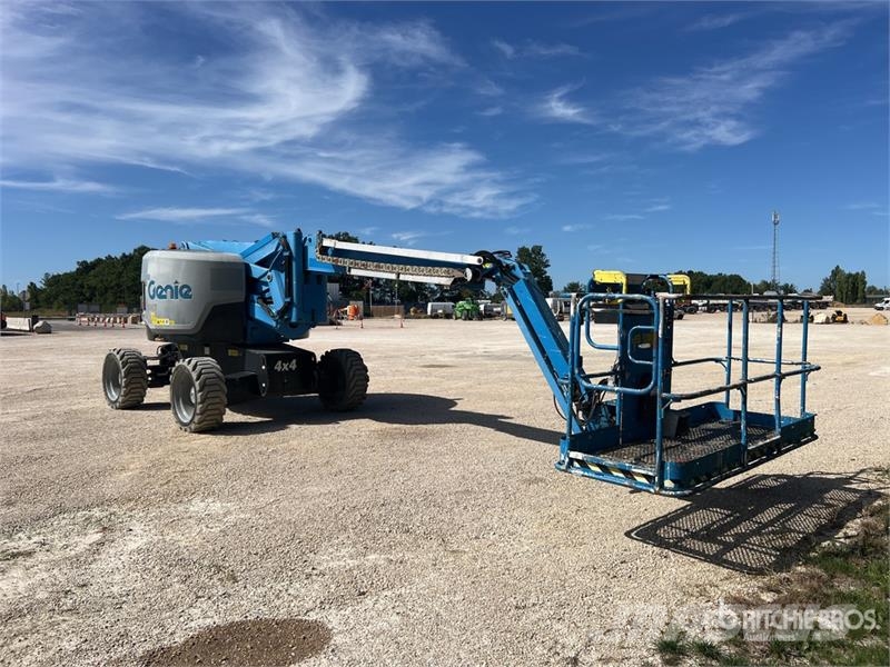 Genie Z62-40 4WD Diesel Nacelle Articulee Articulating B Strēles pacēlāji