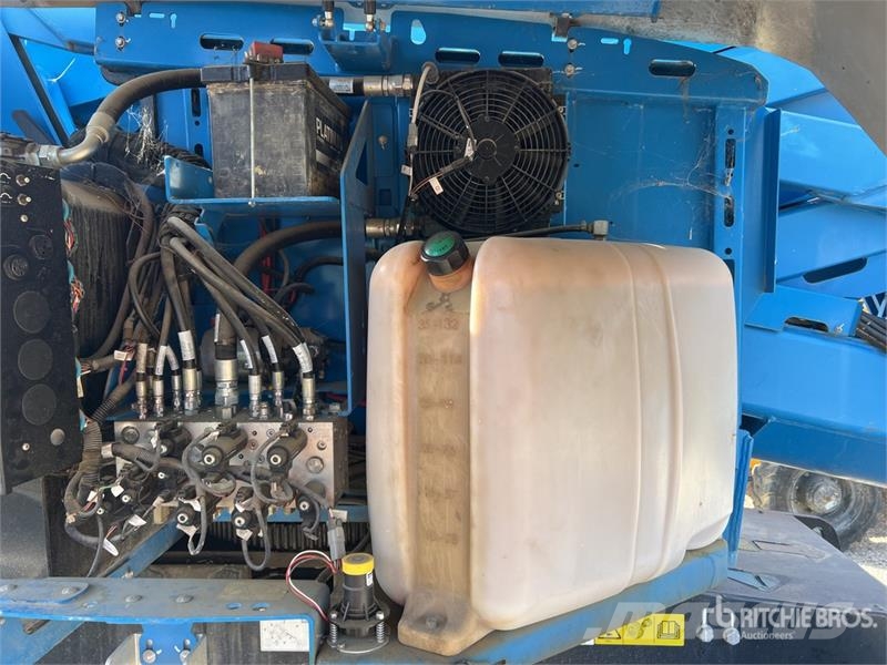 Genie Z62-40 4WD Diesel Nacelle Articulee Articulating B Strēles pacēlāji