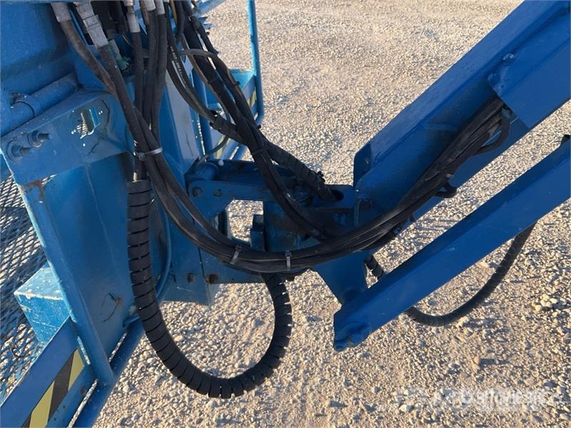 Genie Z80/60 4WD Diesel 26 mts Articulating Boom Lift Articulated boom lifts