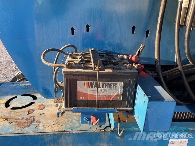 Genie Z80/60 4WD Diesel 26 mts Articulating Boom Lift Articulated boom lifts