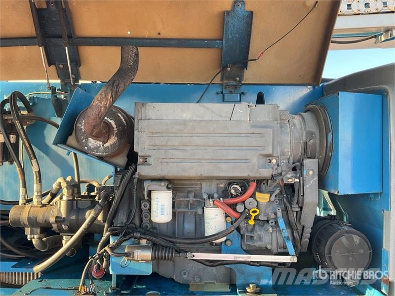Genie Z80/60 4WD Diesel 26 mts Articulating Boom Lift Articulated boom lifts