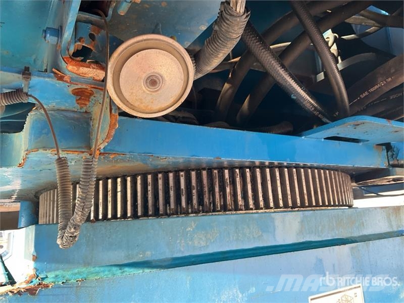 Genie Z80/60 4WD Diesel 26 mts Articulating Boom Lift Articulated boom lifts