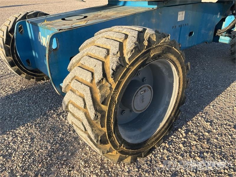 Genie Z80/60 4WD Diesel 26 mts Articulating Boom Lift Articulated boom lifts