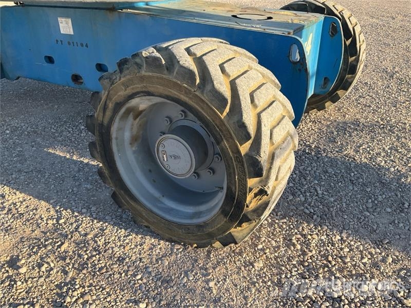 Genie Z80/60 4WD Diesel 26 mts Articulating Boom Lift Articulated boom lifts