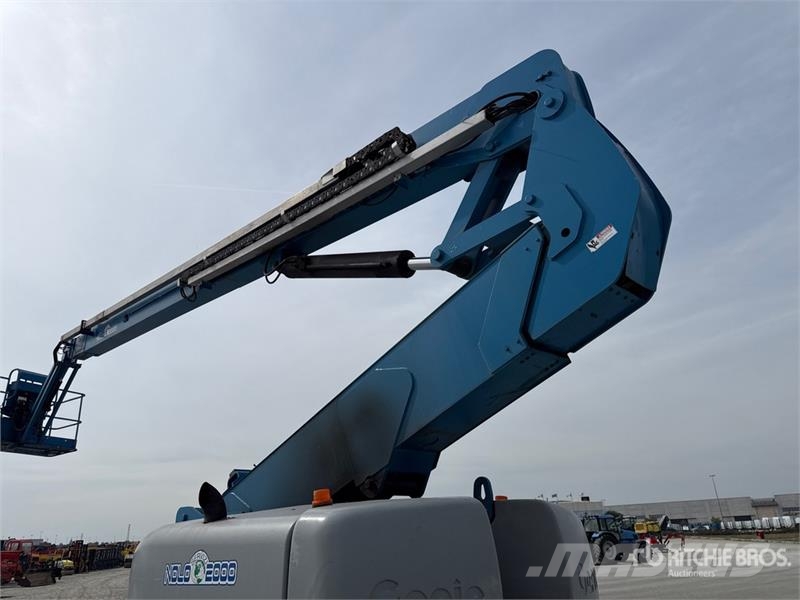 Genie Z80/60 Articulating Boom Lift Karos emelők