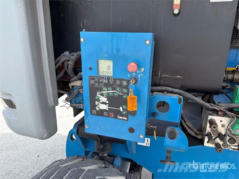 Genie Z80/60 Articulating Boom Lift Karos emelők