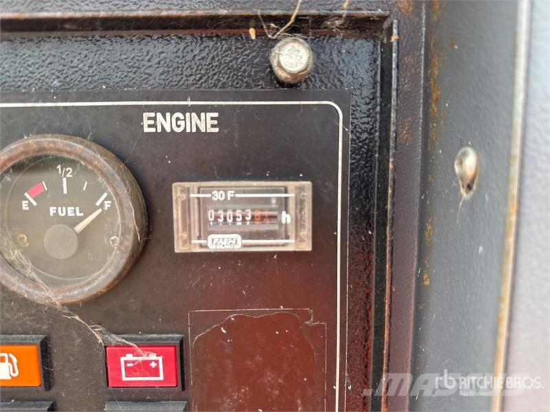 Genset MPM 16/400 SS-P 400 A Mobile Groupe De Soudure Eng Lasapparaten
