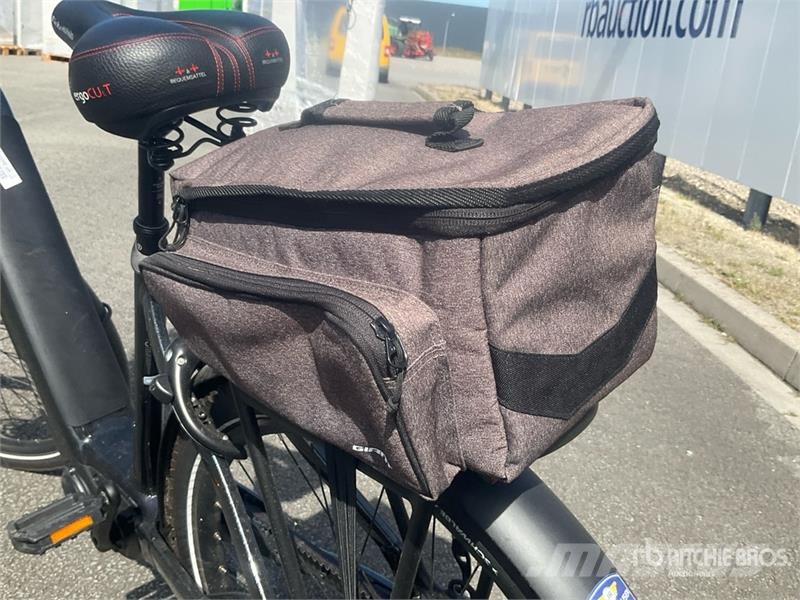 GiANT Anytour X Electric Bicycle مكونات أخرى