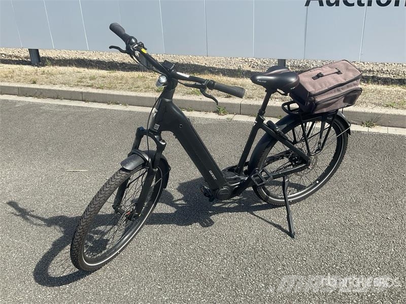 GiANT Anytour X Electric Bicycle مكونات أخرى