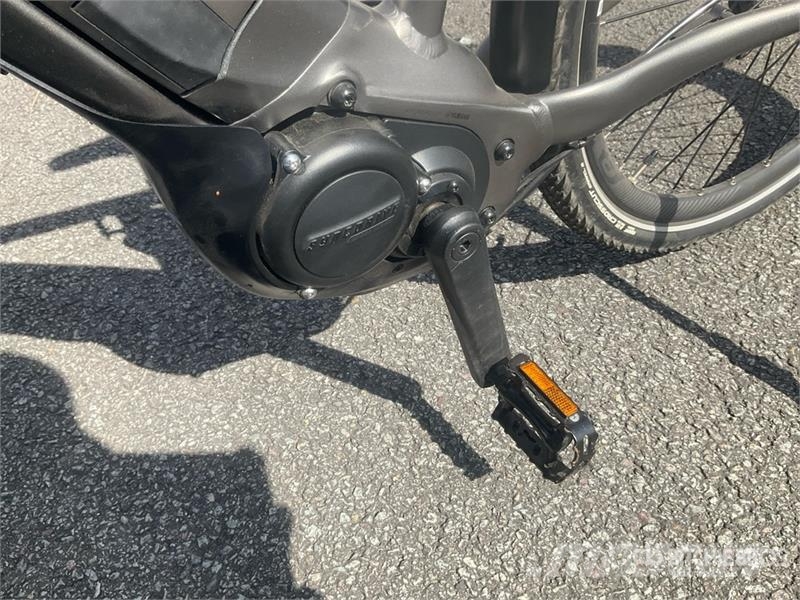 GiANT Explore E+3 Electric Bicycle مكونات أخرى