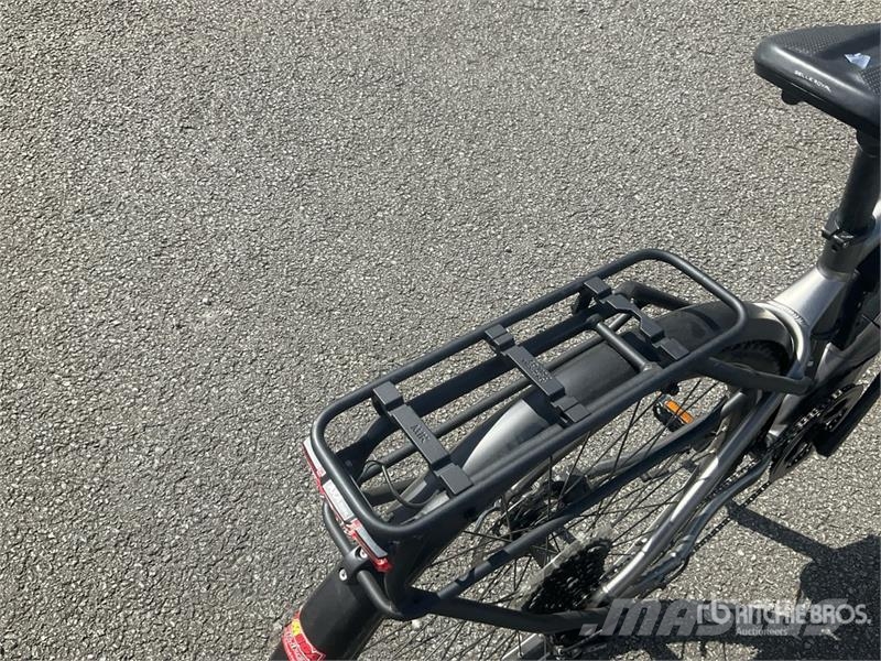 GiANT Explore E+3 Electric Bicycle مكونات أخرى