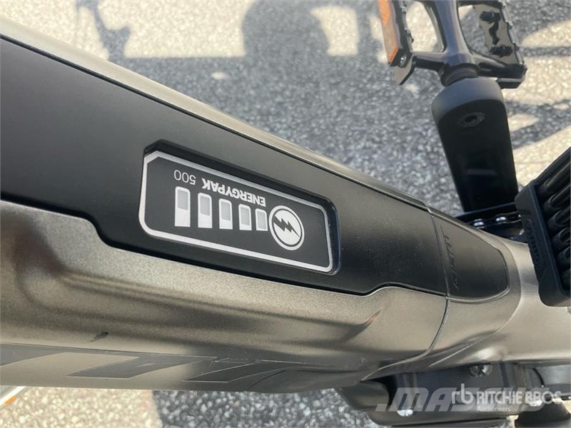 GiANT Explore E+3 Electric Bicycle مكونات أخرى