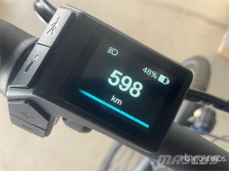 GiANT Explore E+3 Electric Bicycle مكونات أخرى