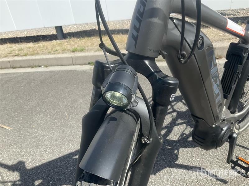 GiANT Explore E+3 Electric Bicycle مكونات أخرى