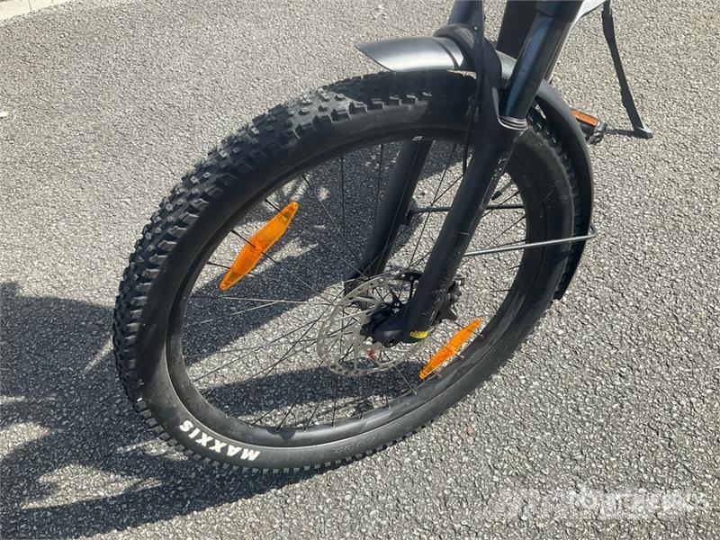 GiANT Stormguard E+2 Electric Bicycle مكونات أخرى