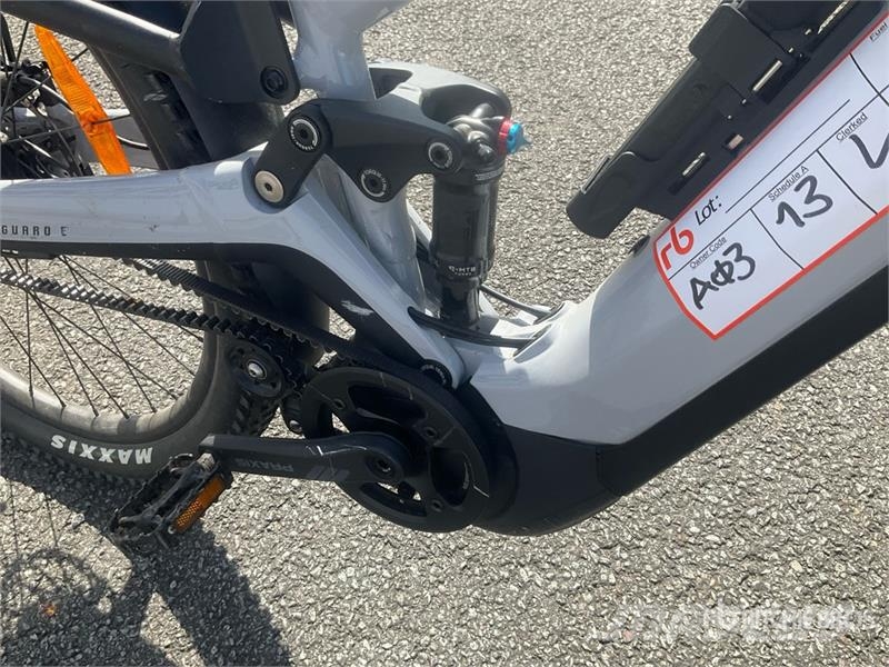 GiANT Stormguard E+2 Electric Bicycle مكونات أخرى