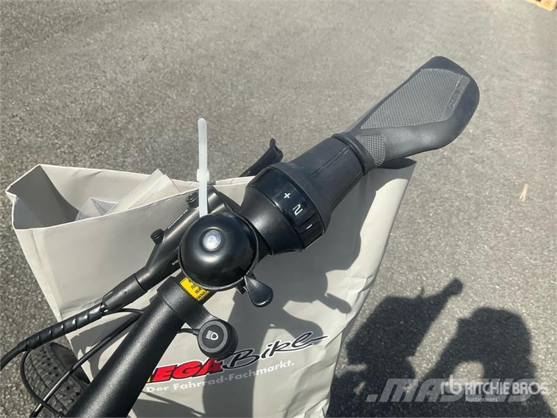 GiANT Stormguard E+2 Electric Bicycle مكونات أخرى