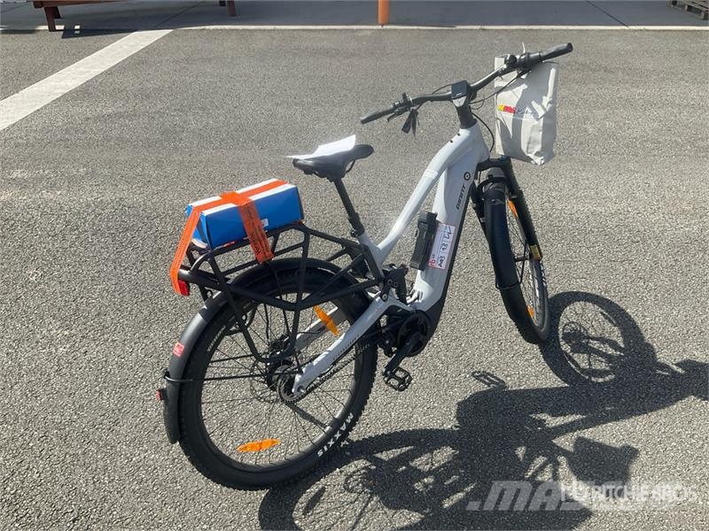 GiANT Stormguard E+2 Electric Bicycle مكونات أخرى