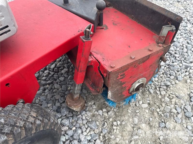  Gievema 1010H5 Walk-Behind Floor Sweeper Druga oprema za žetev