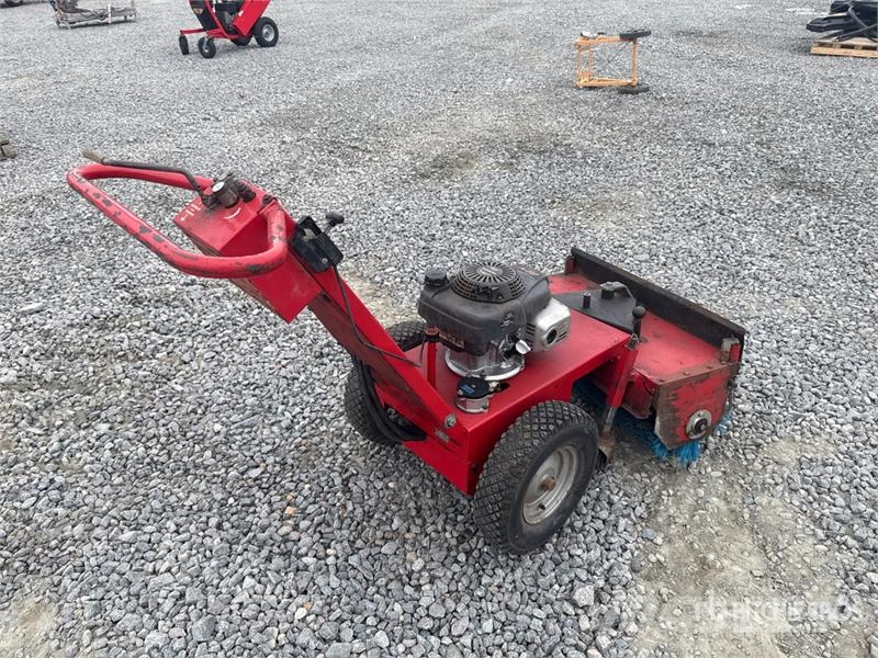  Gievema 1010H5 Walk-Behind Floor Sweeper Druga oprema za žetev