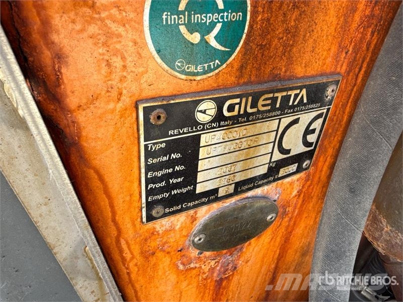 Giletta UP4000 Salt Spreader 砂と塩撒き専用車