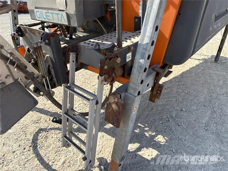 Giletta UP4000 Salt Spreader 砂と塩撒き専用車