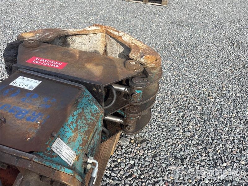 Gischig Rotating Demolition Grapple Grapples